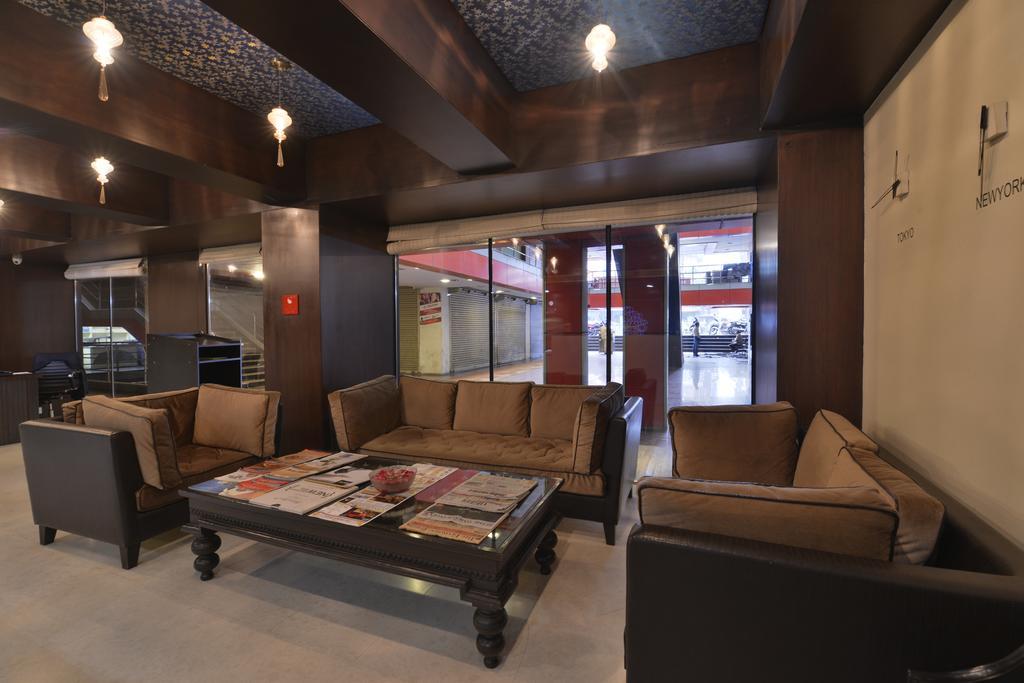 The Golden Oak Hotel Raipur  Exterior photo